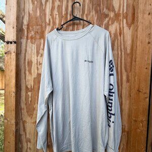 Columbia Sportswear Men's Grey Shirt